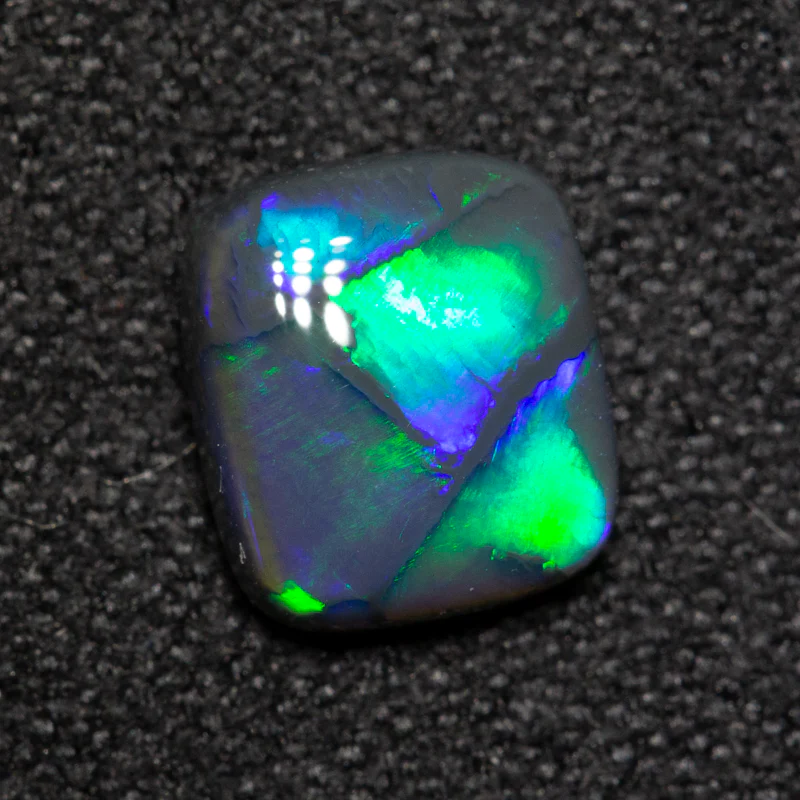 1.00 ct black opal 7.2x6.4x2.9mm - Image 2