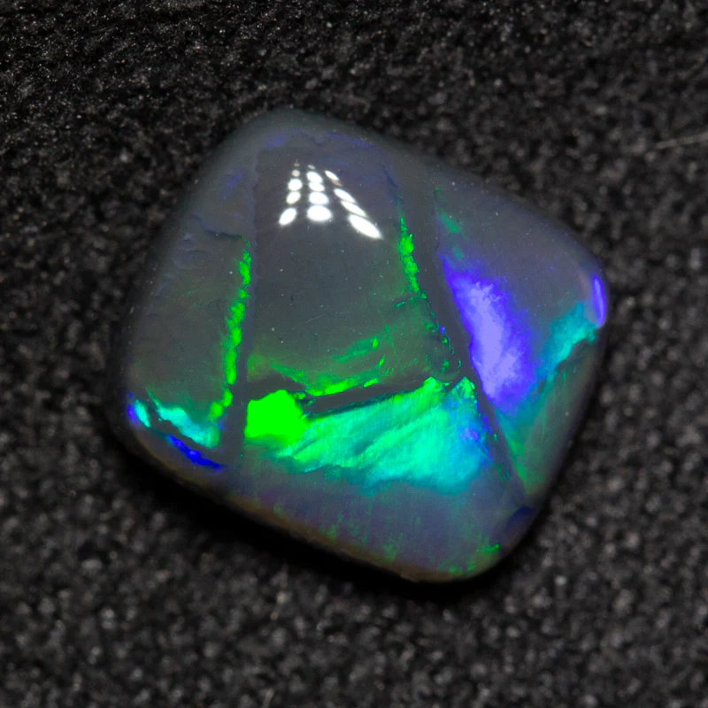 1.00 ct black opal 7.2x6.4x2.9mm - Image 3