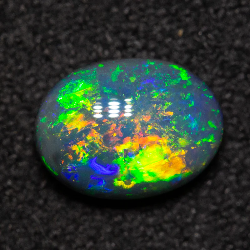 1.00 ct black opal 7.6x5.7x3.4mm - Image 2