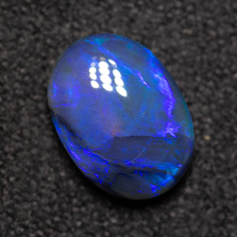 1.02 ct black crystal opal 8.1x6x3mm - Image 2