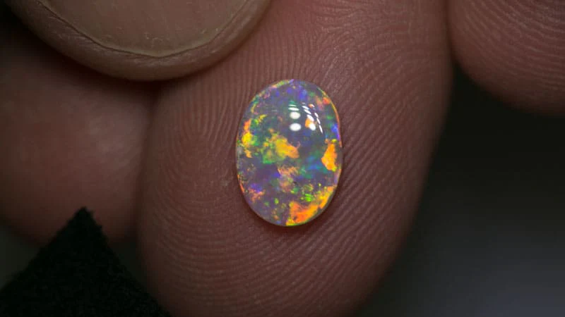 1.02 ct gem crystal opal 9.5x7x2mm - Image 3