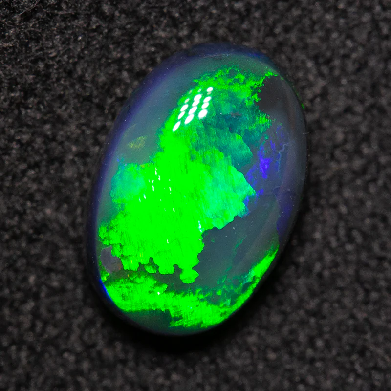 1.03 ct black opal 8.5x5.8x3.3mm - Image 4