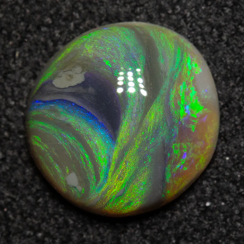 1.04 ct black opal 8.1x7.8x2.8mm - Image 2