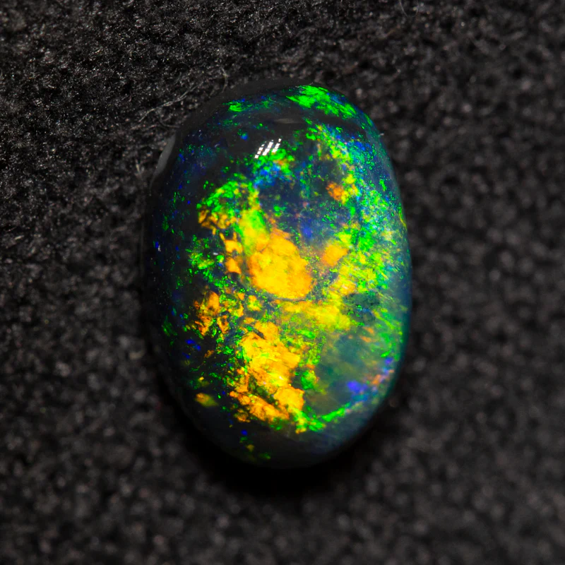 1.04 ct black opal 8.4x5.5x3.4mm - Image 3