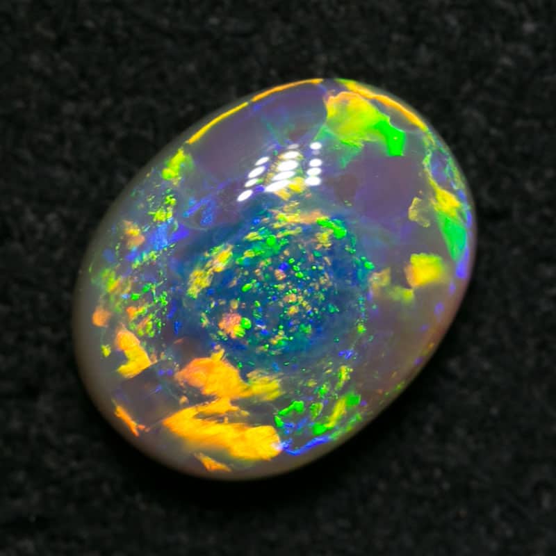 1.04 ct crystal opal 8x6x3mm - Image 3