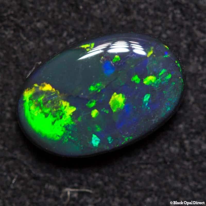 1.05 ct black opal 8x5.5x2.5mm - Image 3