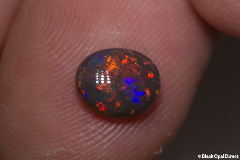 1.05 ct black opal 8x6x3mm - Image 2