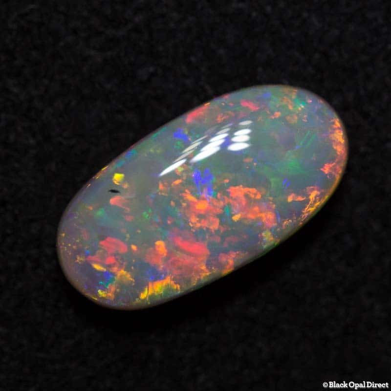 1.05 ct white opal 9.5x5x3mm - Image 2