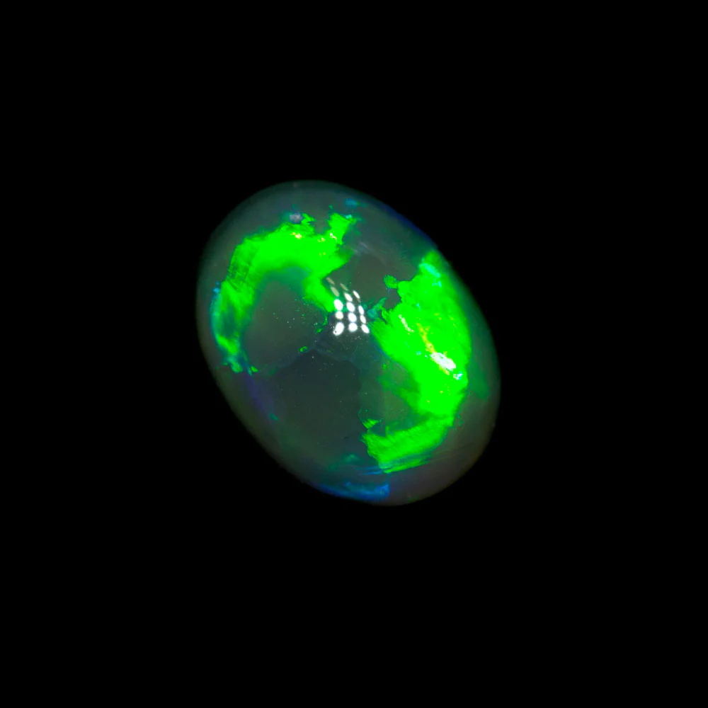 1.06 ct black opal 7.1x5.5x4.3mm - Image 2