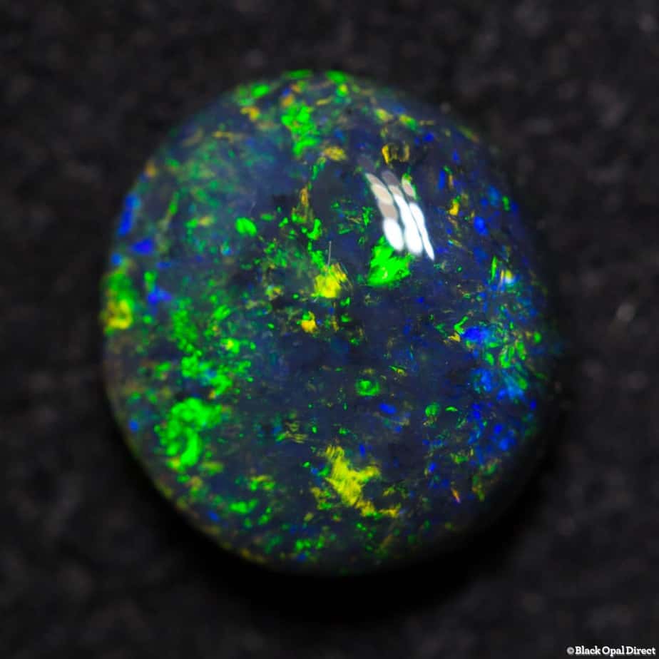1.06 ct black opal 7x6x3mm - Image 3