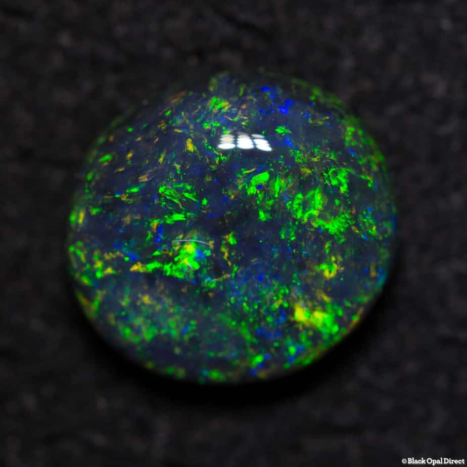 1.06 ct black opal 7x6x3mm - Image 4