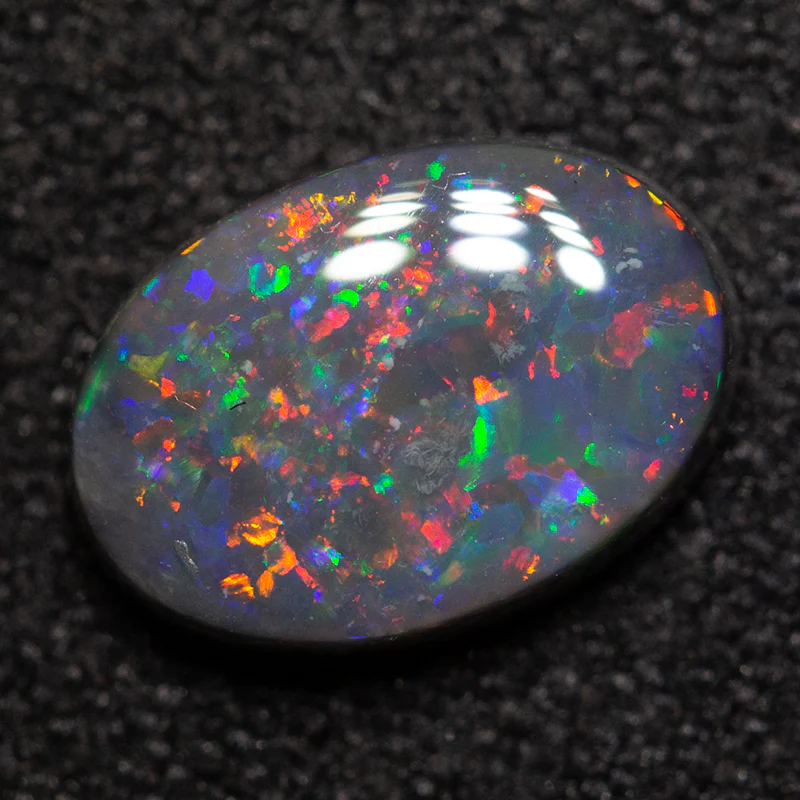1.06 ct black opal 8.6x6x2.7mm - Image 2