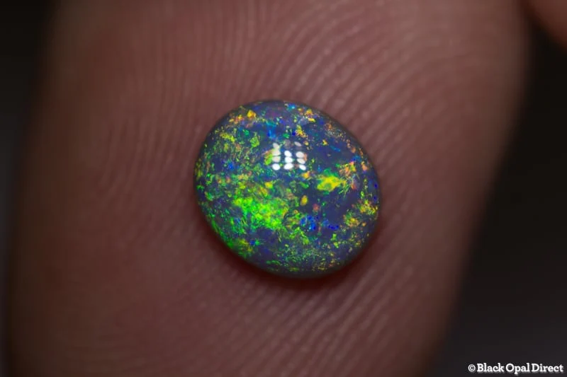 1.07 ct semi black opal 7.5x6.5x3mm - Image 2