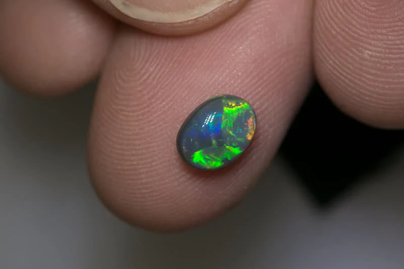 1.08 ct black opal 8x6x3.5mm - Image 2