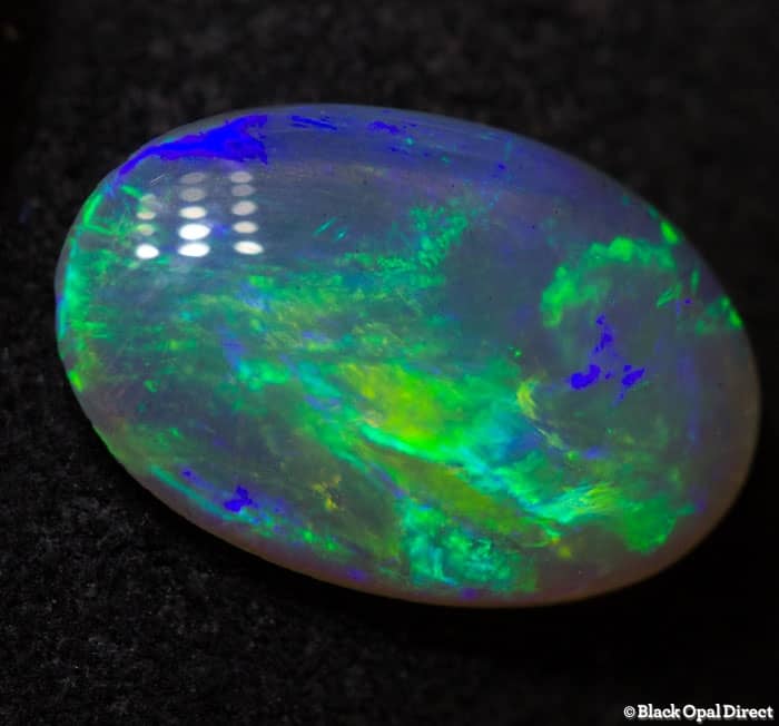 1.08 ct crystal opal 10x7x2mm - Image 4