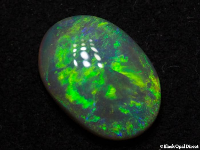 1.08 ct crystal opal 9x6x3mm - Image 2