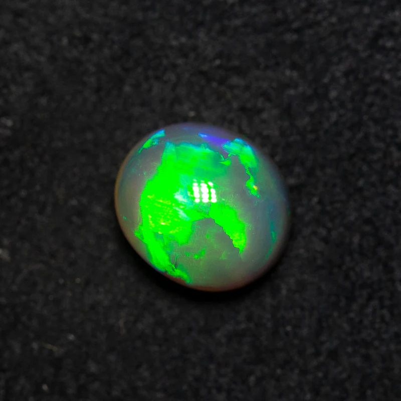 1.10 ct black crystal opal 6.9x6x4.3mm - Image 2