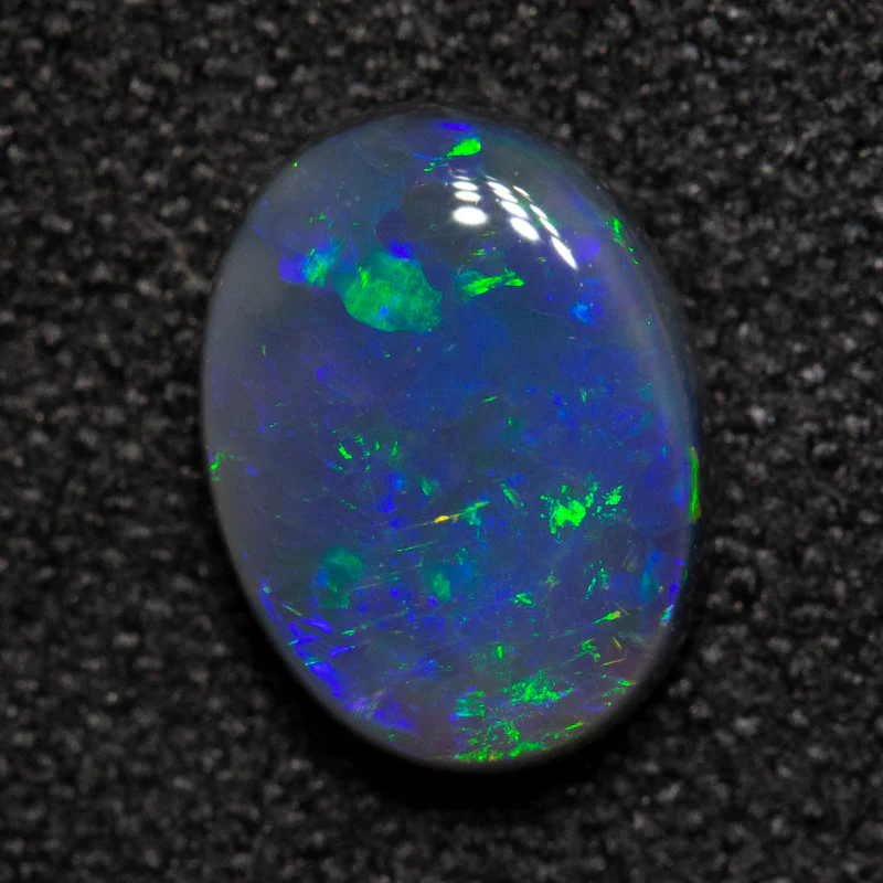 1.10 ct black opal 8.6x6.4x2.8mm - Image 2