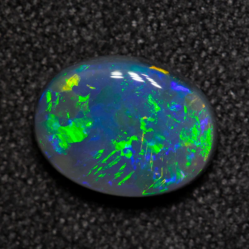 1.10 ct black opal 8.6x6.4x2.8mm - Image 3
