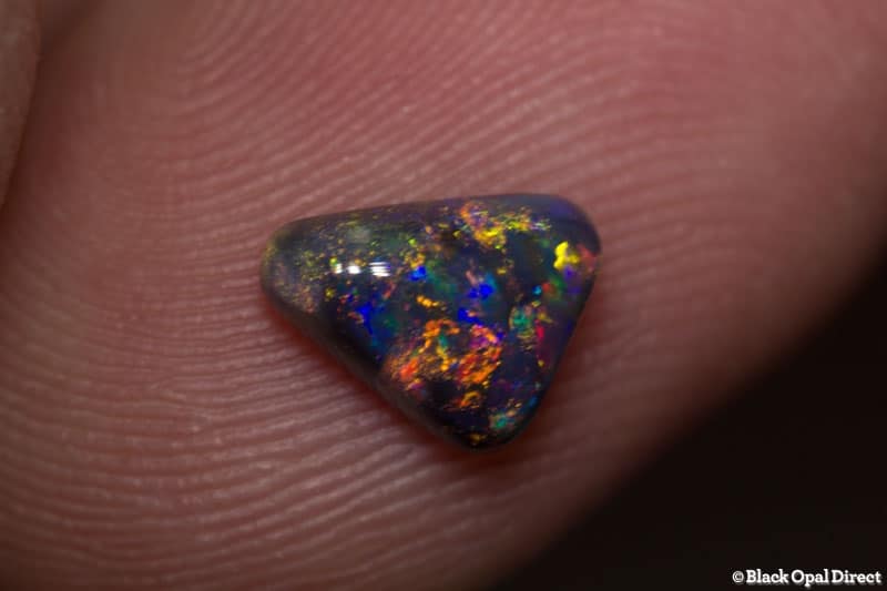 1.11 ct triangular black opal gem 8x6x4mm abdi - Image 3