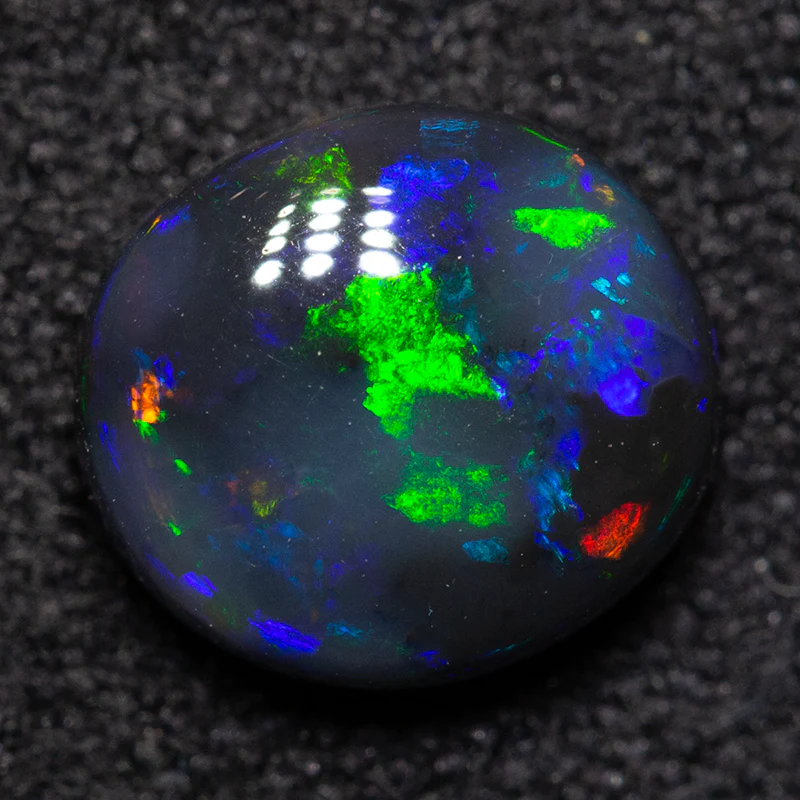 1.14 ct black opal 7.5x6.8x3.3mm - Image 2