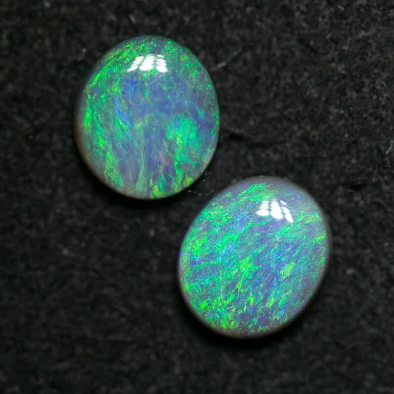 1.14 ct dark opal pair 6x5mm - Image 2