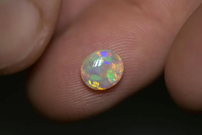 1.14ct gem crystal opal 8x7x3mm - Image 4