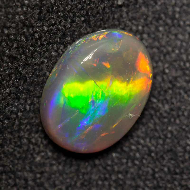 1.17 ct black crystal opal 8.6x6.3x3.4mm - Image 2