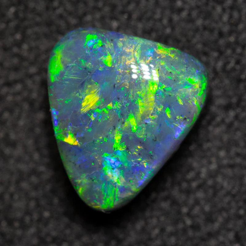 1.17 ct black opal 6.9x6.2x4.6mm - Image 2