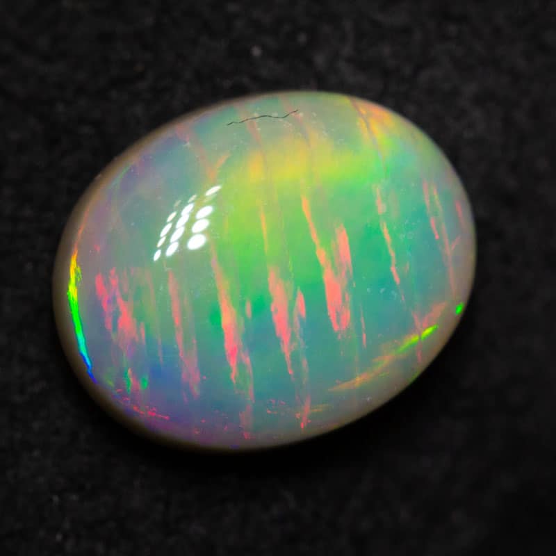 1.17 ct dark fish scale pattern opal 8.3x6.8x3.2mm - Image 5
