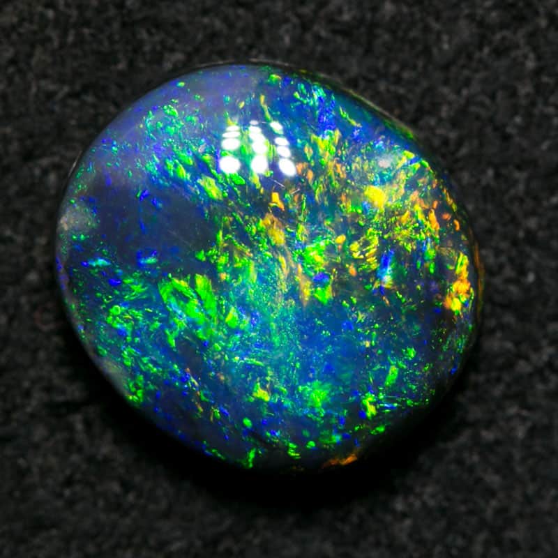 1.18 ct black opal 8x7x3mm - Image 2