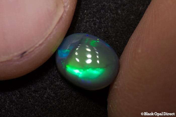 1.26 ct black opal 8x7x3mm - Image 4