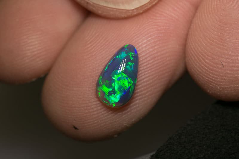 1.29 ct black opal drop 10x6x3mm - Image 2
