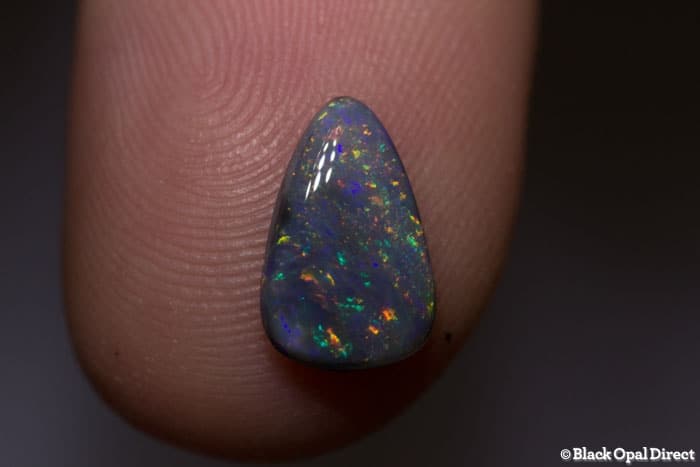1.29 triangle semi black opal 11x7x2mm - Image 2