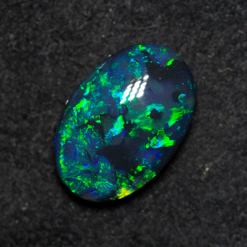1.32 ct black opal 9.6x6.5x3.2mm - Image 2