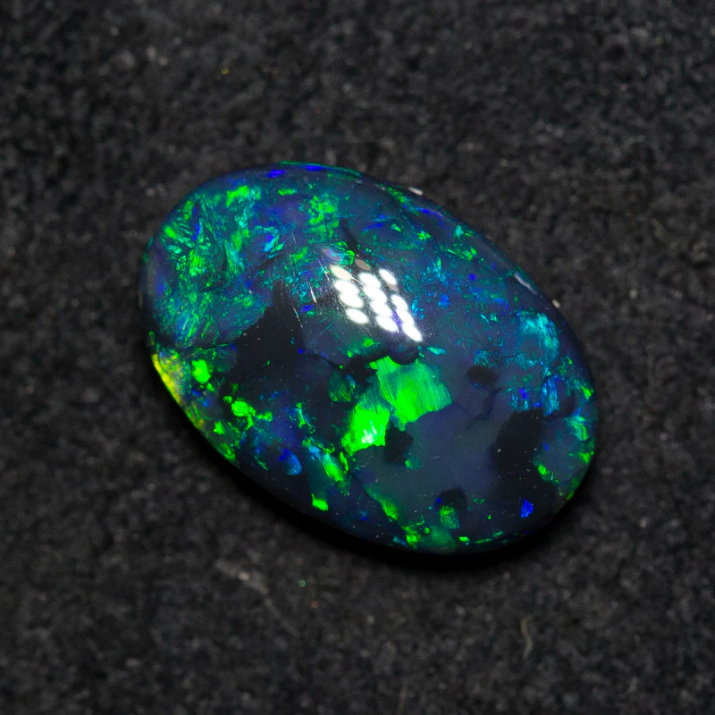 1.32 ct black opal 9.6x6.5x3.2mm - Image 3