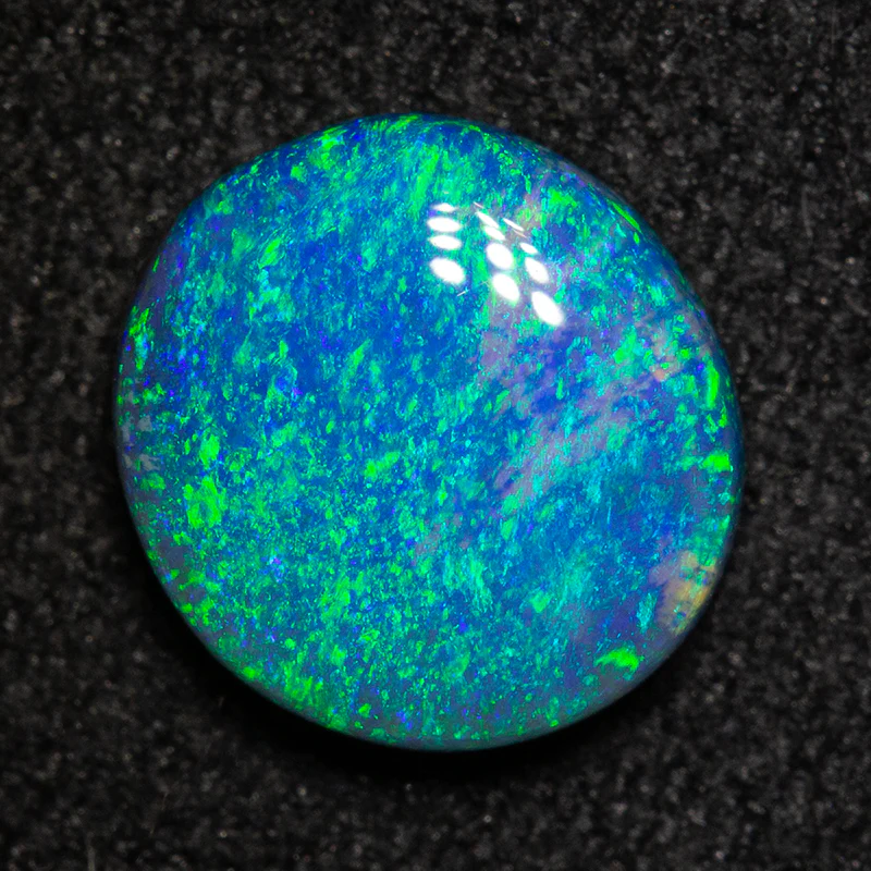 1.33 ct black opal 8.5x7.7x3mm - Image 2