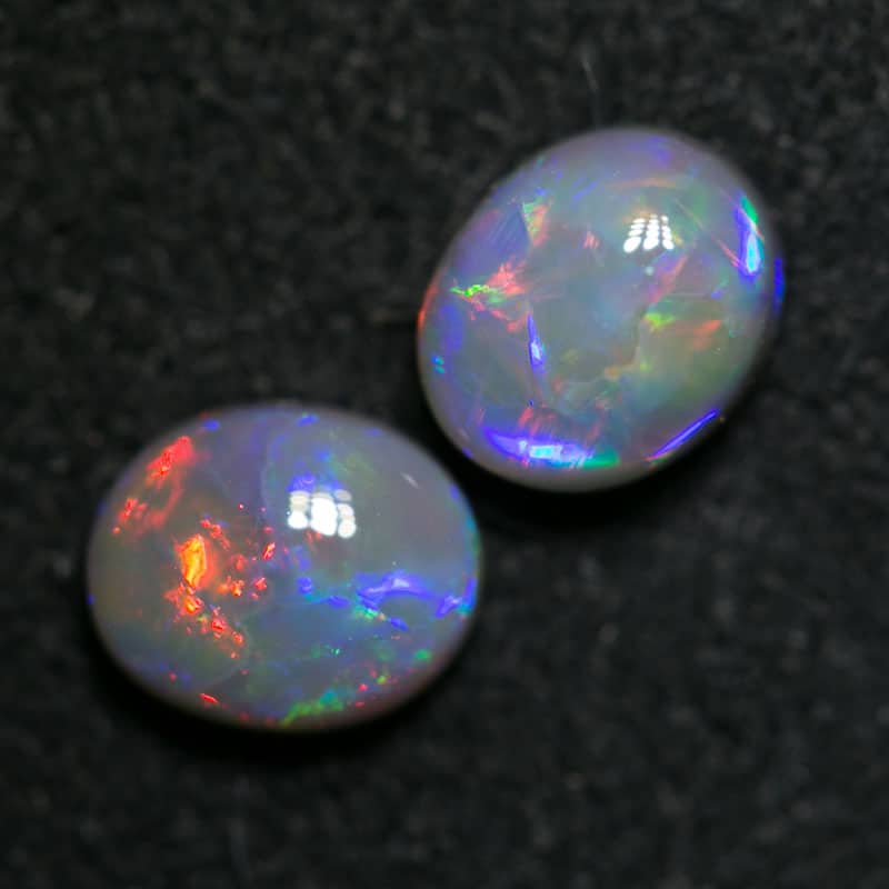 1.33 ct dark opal pair 6x5x3mm - Image 2