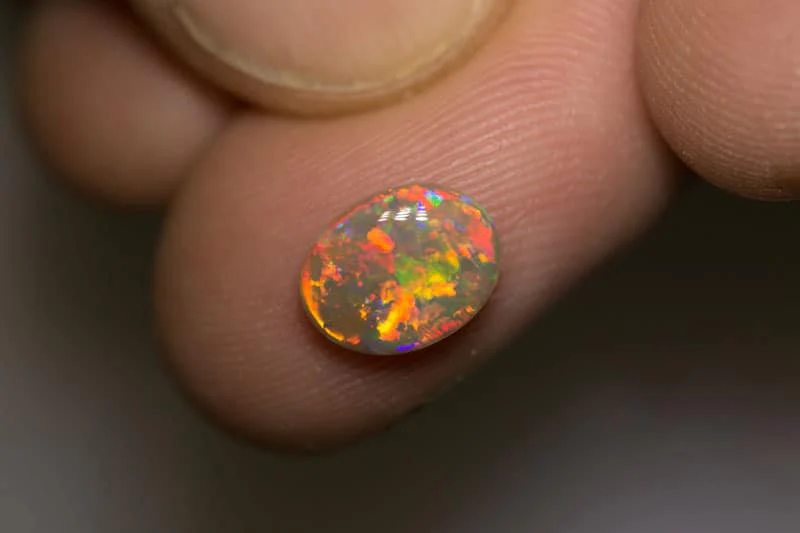 1.33 ct gem crystal opal 9.5x7x3mm - Image 2