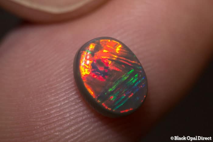1.35 ct semi black opal 8.5x7x3.5mm - Image 3