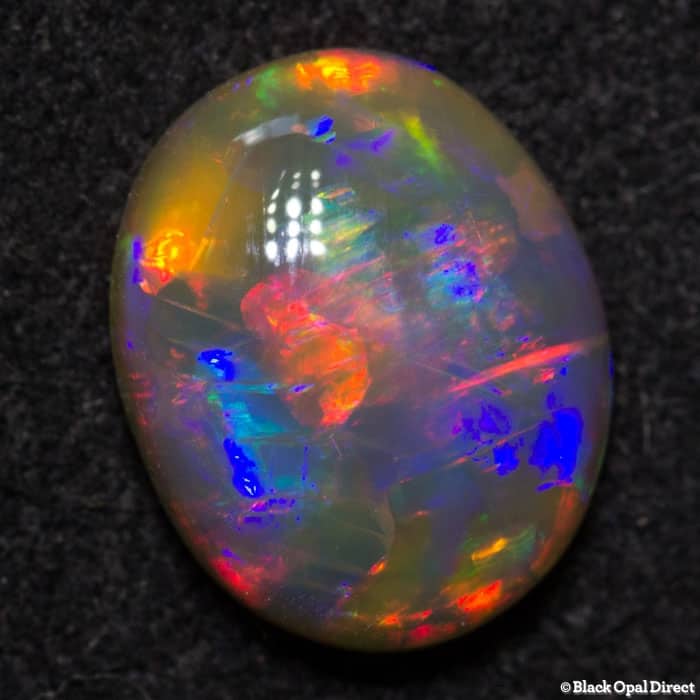 1.37 ct crystal opal 9x7x3mm - Image 3