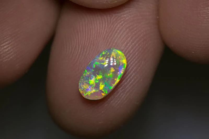 1.38 ct gem crystal opal 10x6x3mm - Image 4