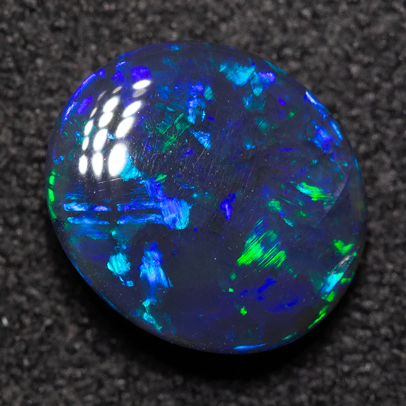 1.39 ct double-sided black opal 8.8x7.7x3.4mm - Image 3