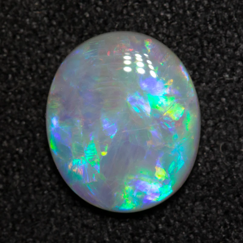 1.39 ct white opal 9.8x8.3x2.7mm - Image 3