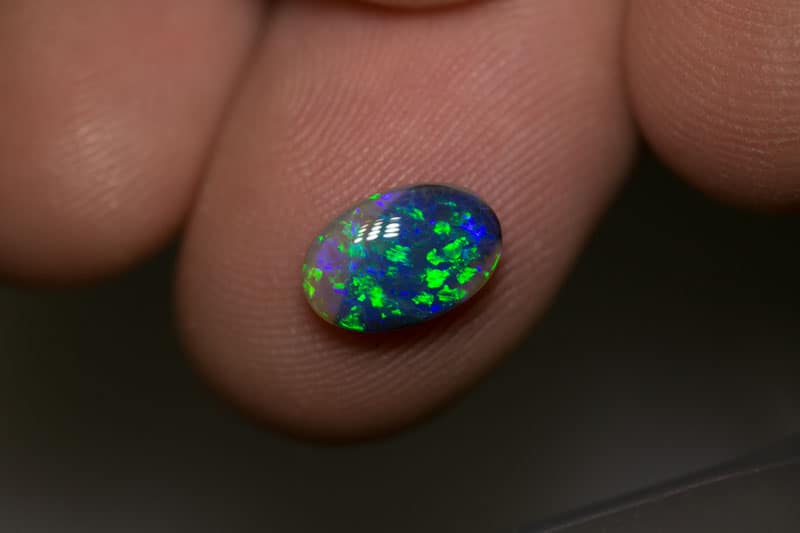 1.40 ct black opal 10x6.5x3mm - Image 2