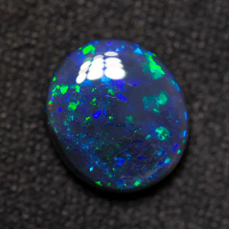 1.40 ct black opal 8.9x7.9x3.1mm - Image 2