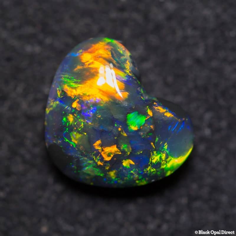 1.41 ct gem black opal heart double sided 8.3x7x4mm - Image 5