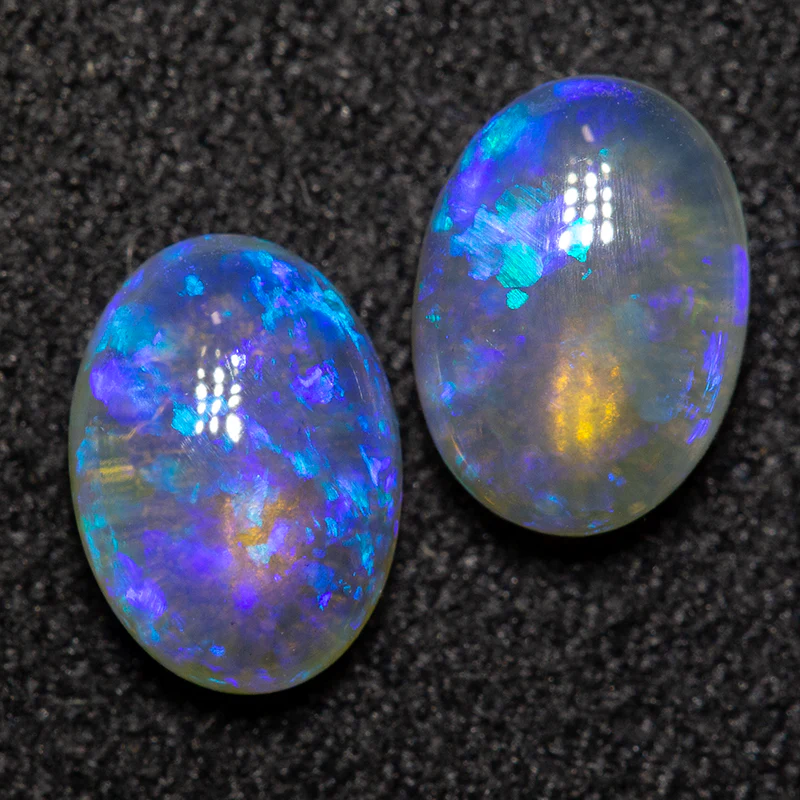 1.42 ct black crystal opal pair 7.1x5.1x3.1mm - Image 2