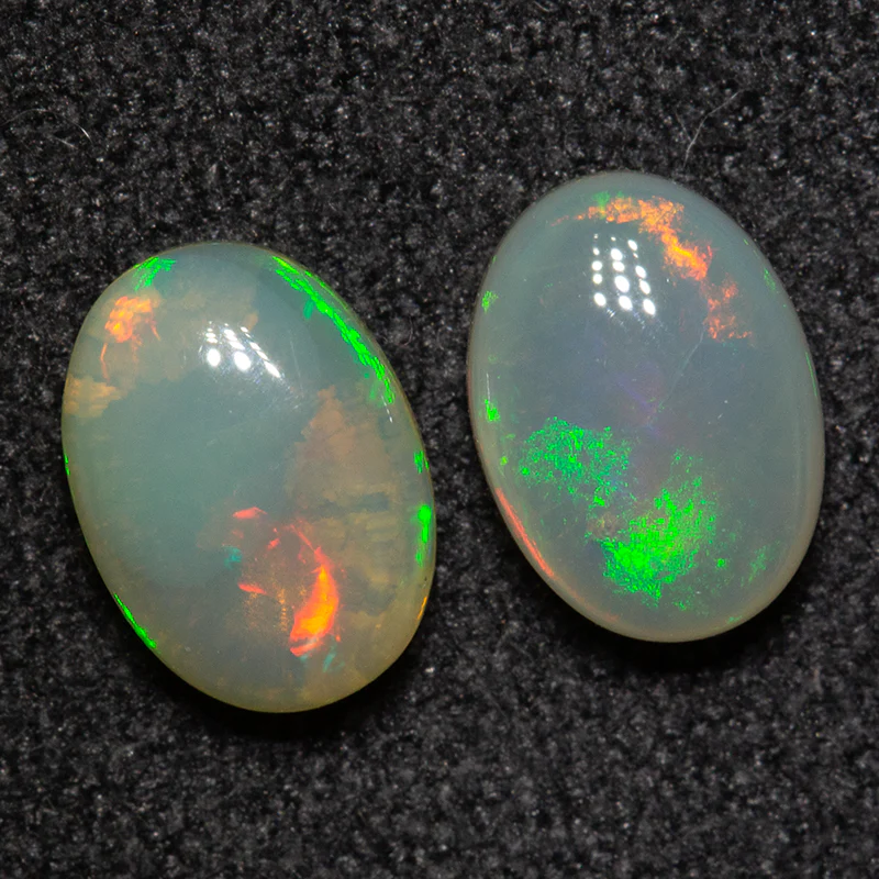 1.43 ct crystal opal pair 7.1x5.2x3.1mm - Image 2
