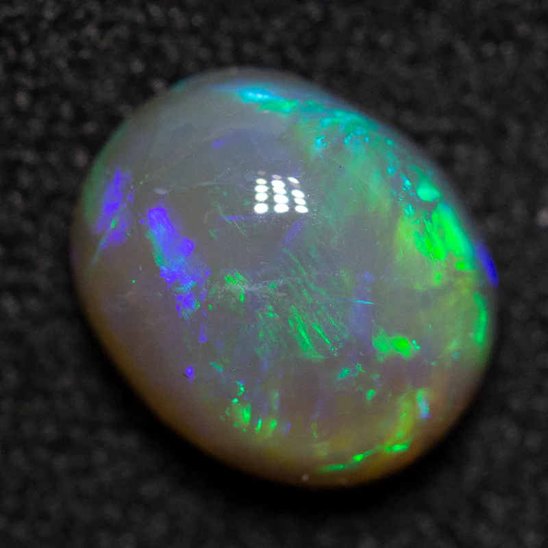 1.44 ct dark crystal opal 7.9x6.6x4.3mm - Image 2